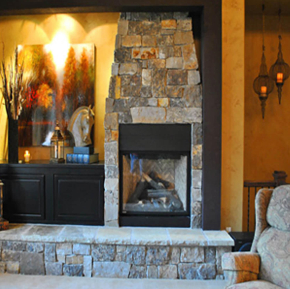 Home design - rustic home design idea in Denver