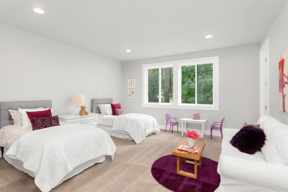 Contemporary kids' bedroom in Seattle with grey walls, carpet and beige floor for kids 4-10 years old and girls.