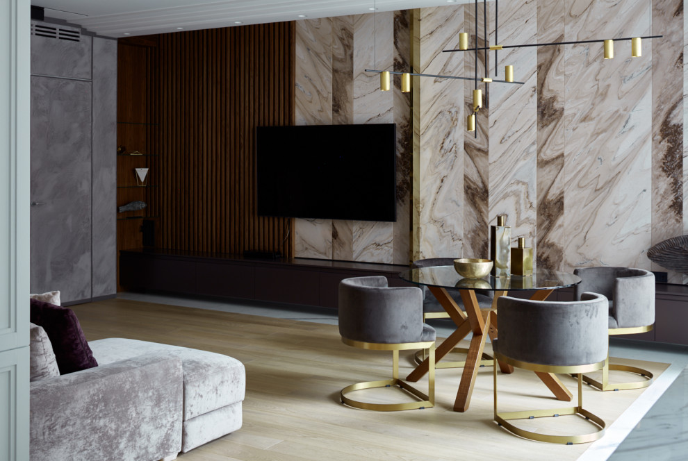 м Пироговская