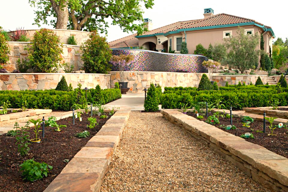 Alamo House I - Mediterranean - Landscape - San Francisco - by CK Water