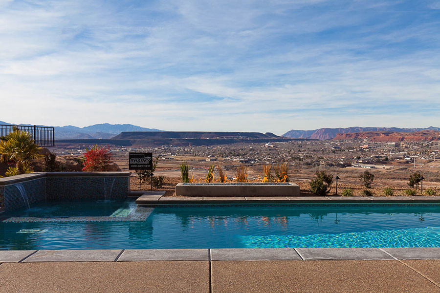 Transitional pool photo in Las Vegas