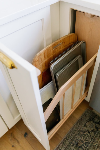 Sutton Kitchen transitional-kitchen