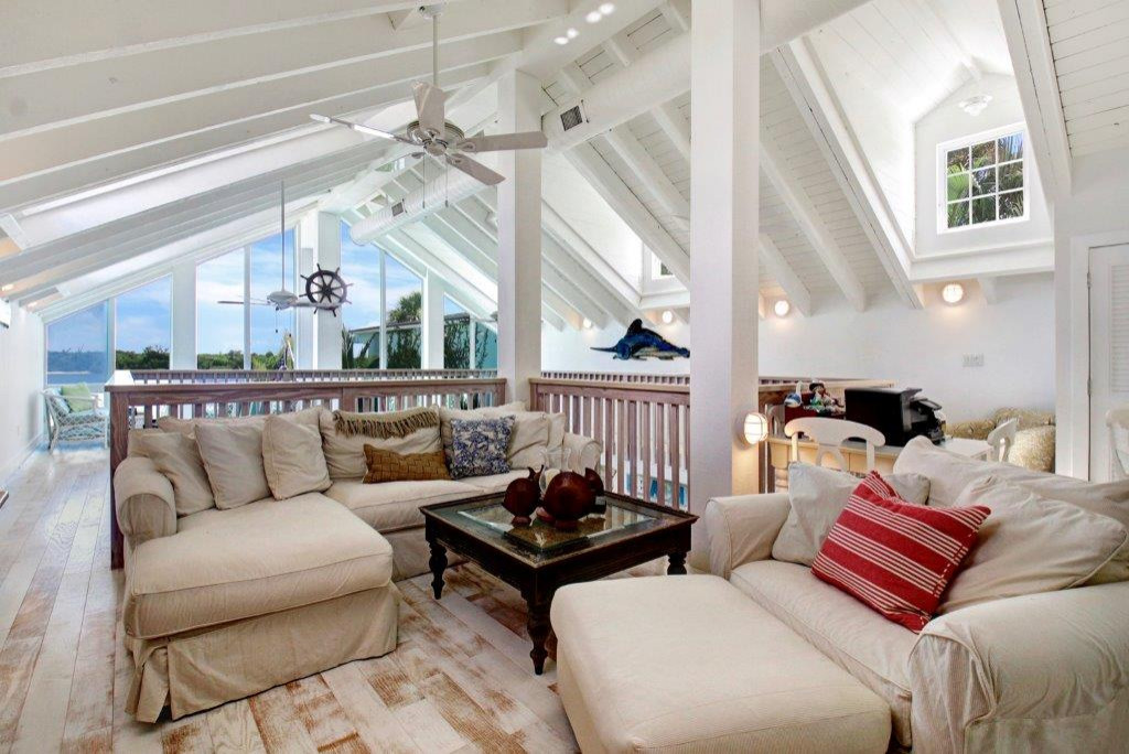 Tequesta, Waterfront Townhouse