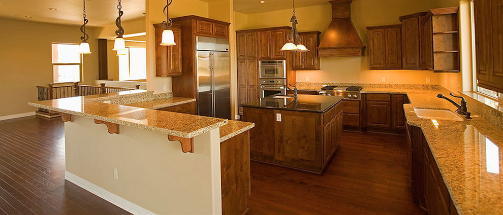 Kitchen - kitchen idea in Austin