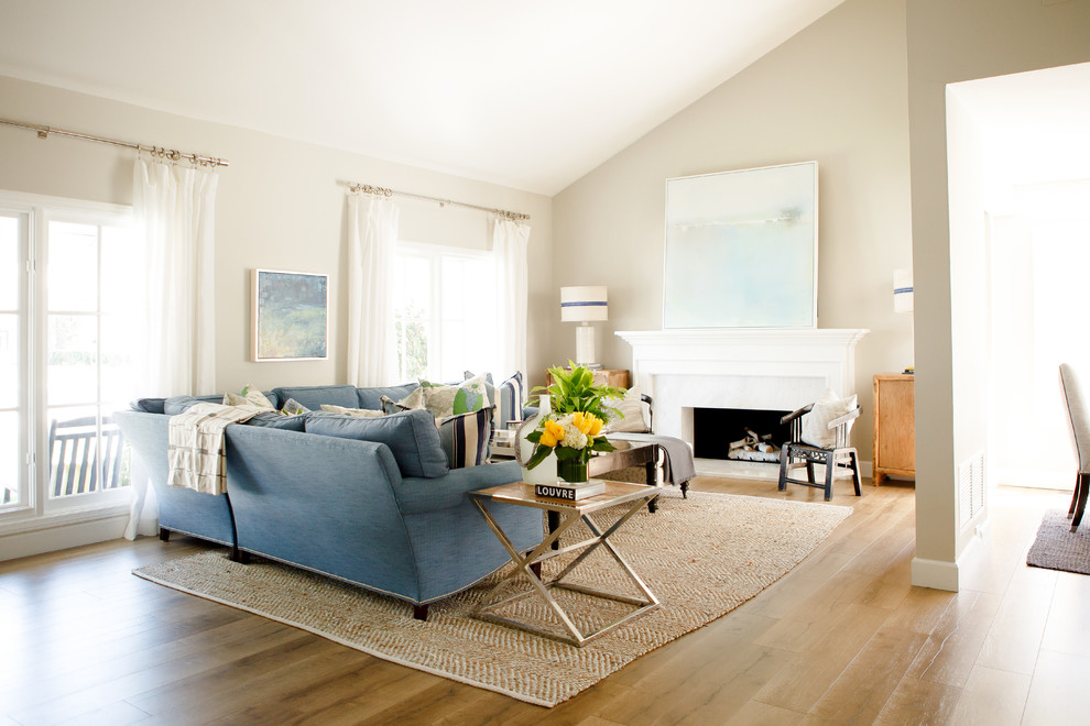 Example of a transitional home design design in Orange County