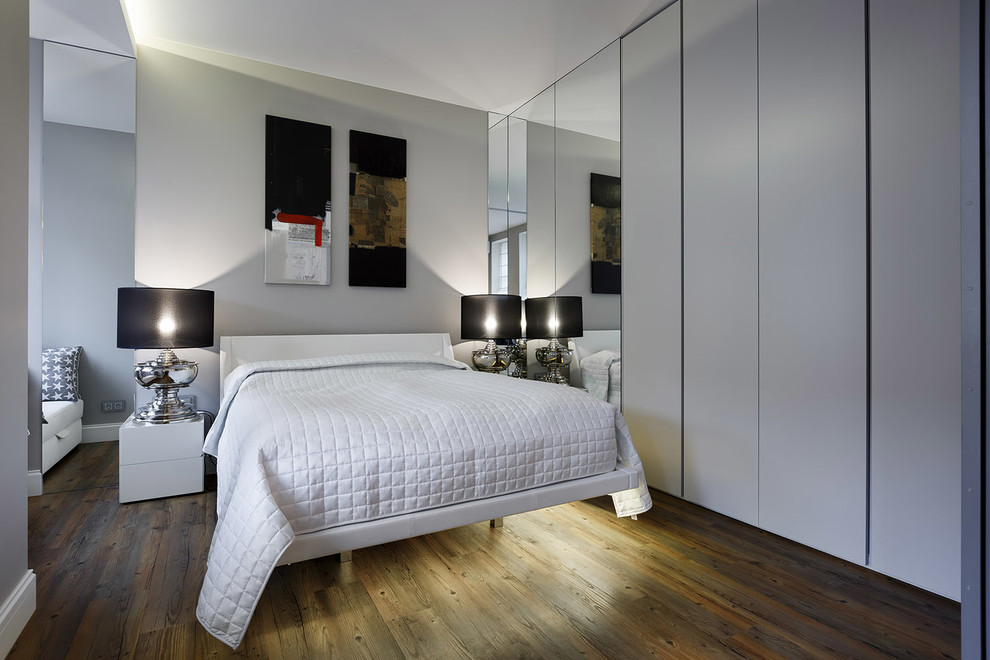 Design ideas for a mid-sized contemporary bedroom in Saint Petersburg.
