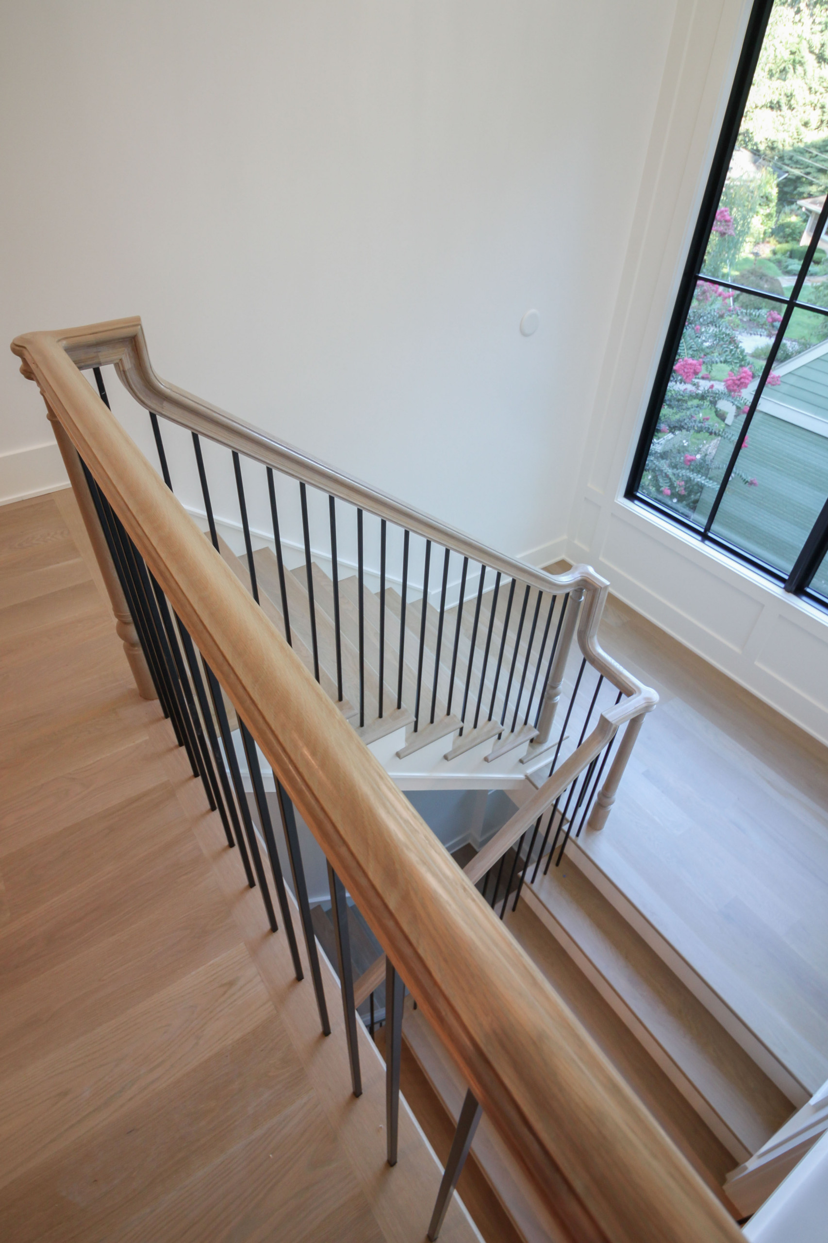 93_Captivating Light Wood Railing System with Black Spindles, Arlington VA 22207