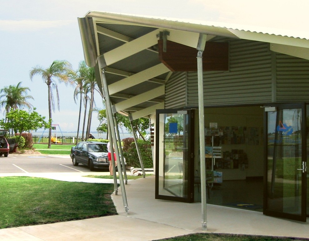 Pelican Park tourist information centre