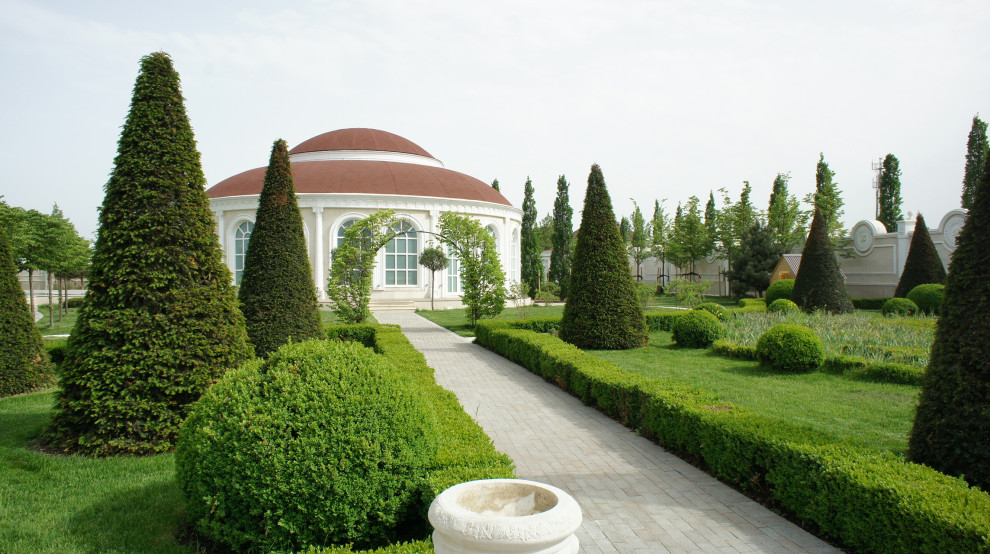 «Сад стриженых форм»