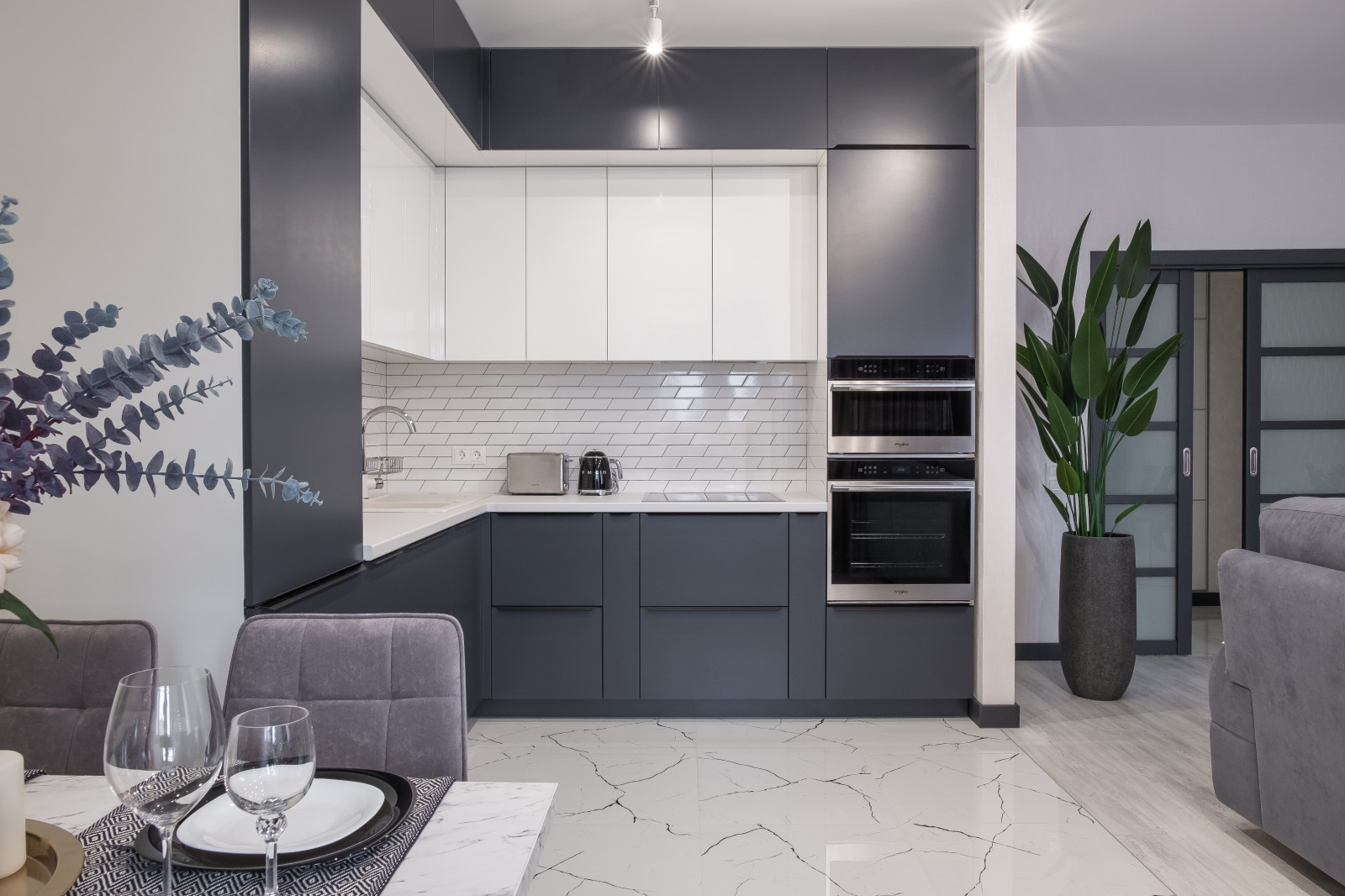 Квартира в цвете антрацит