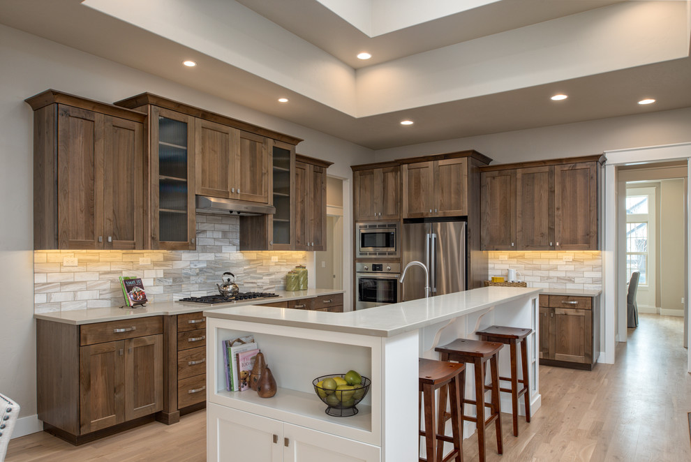 This is an example of a country kitchen in Boise.
