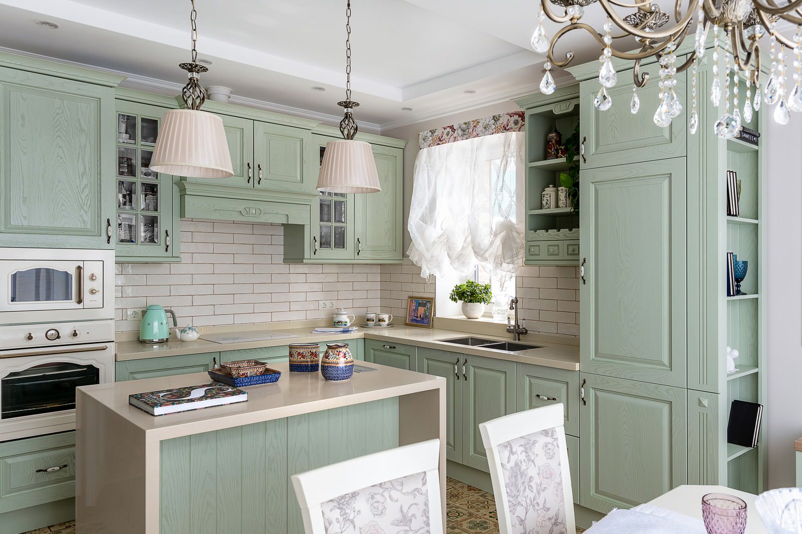 Реализация интерьеров частного дома на Океанской