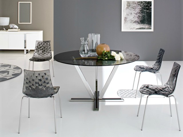 Plastic Dining Room Chairs Dining room with Calligaris Ice Metal and Plastic Chair contemporary-dining-room