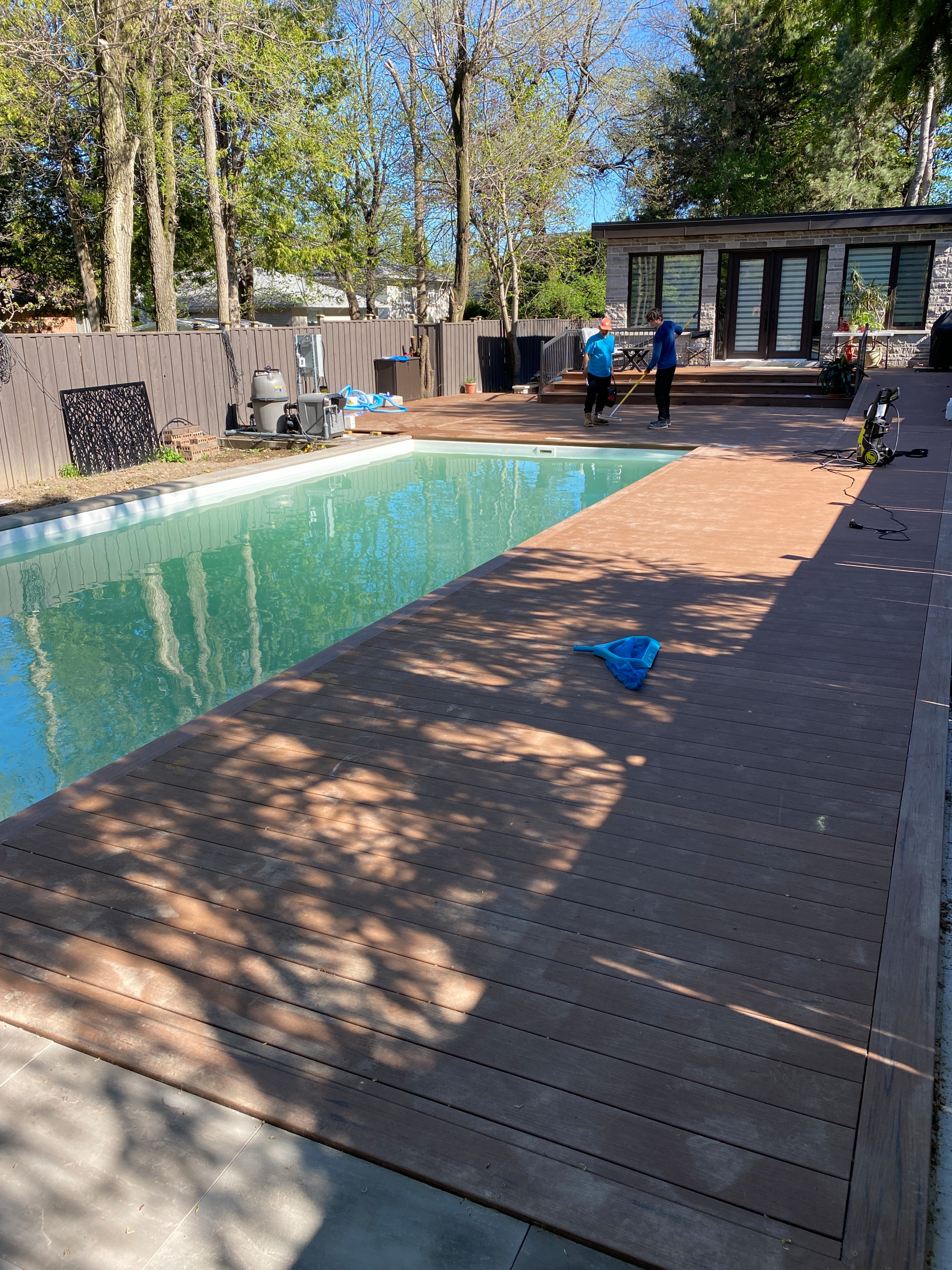 Wedgewood White Pool & Composite Decking