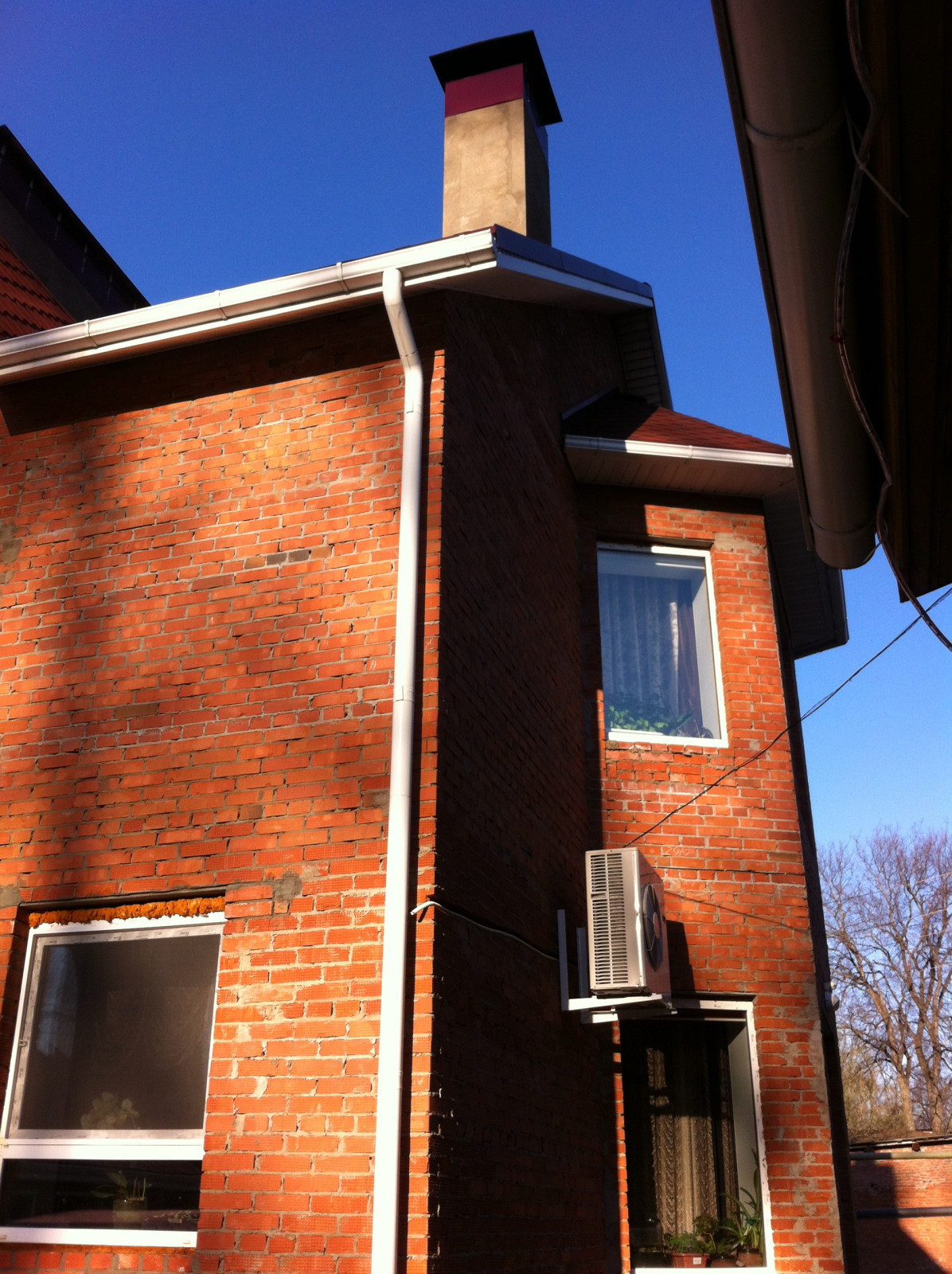 Каменная облицовка дома в городе Сарапул