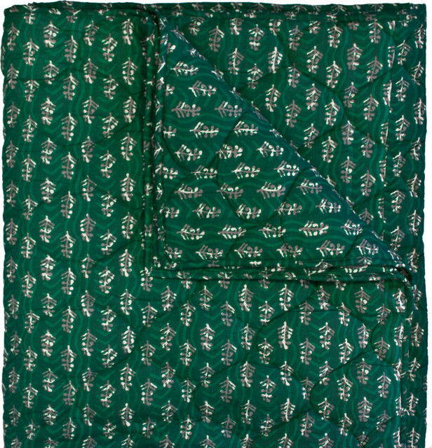 Bela Queen Quilt, Green and White