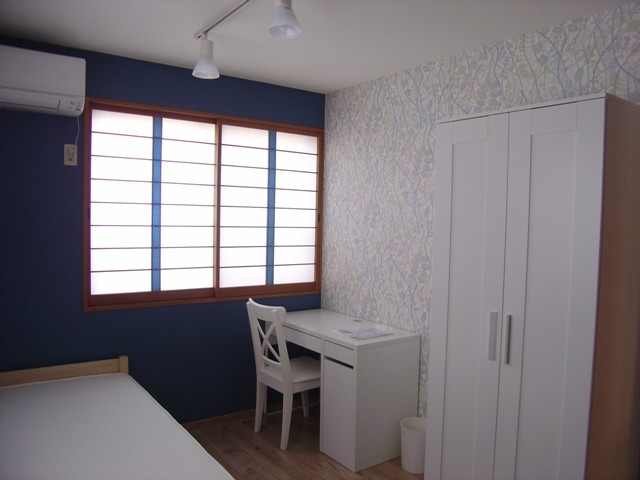 カラフルハウス skandinavisch-schlafzimmer