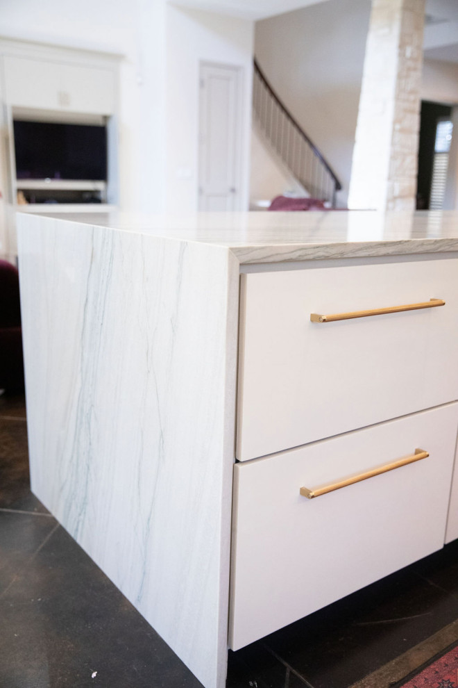 Entry, Living, Kitchen, Laundry + Bathrooms