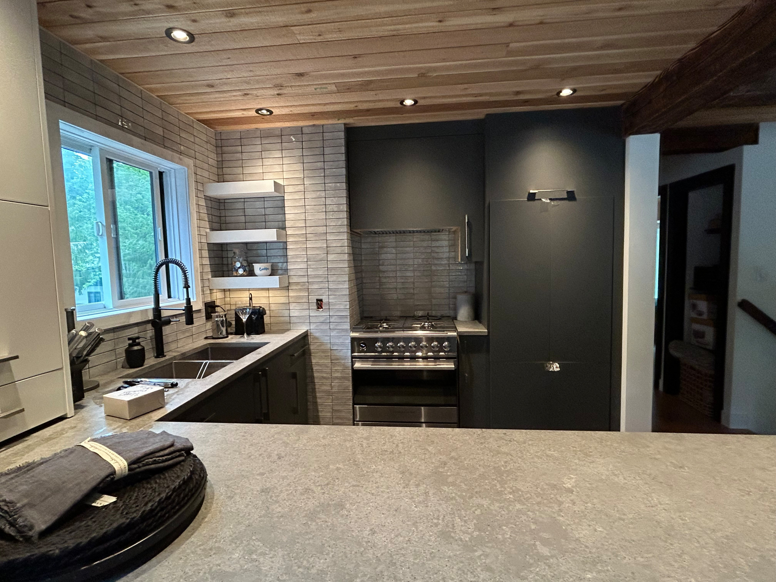 8.5 x 9 Kitchen