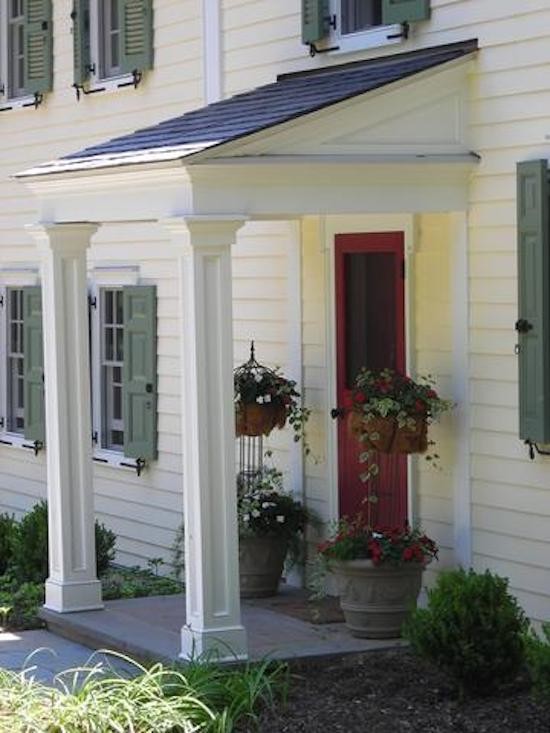 Entryway - large traditional entryway idea in Philadelphia with a red front door
