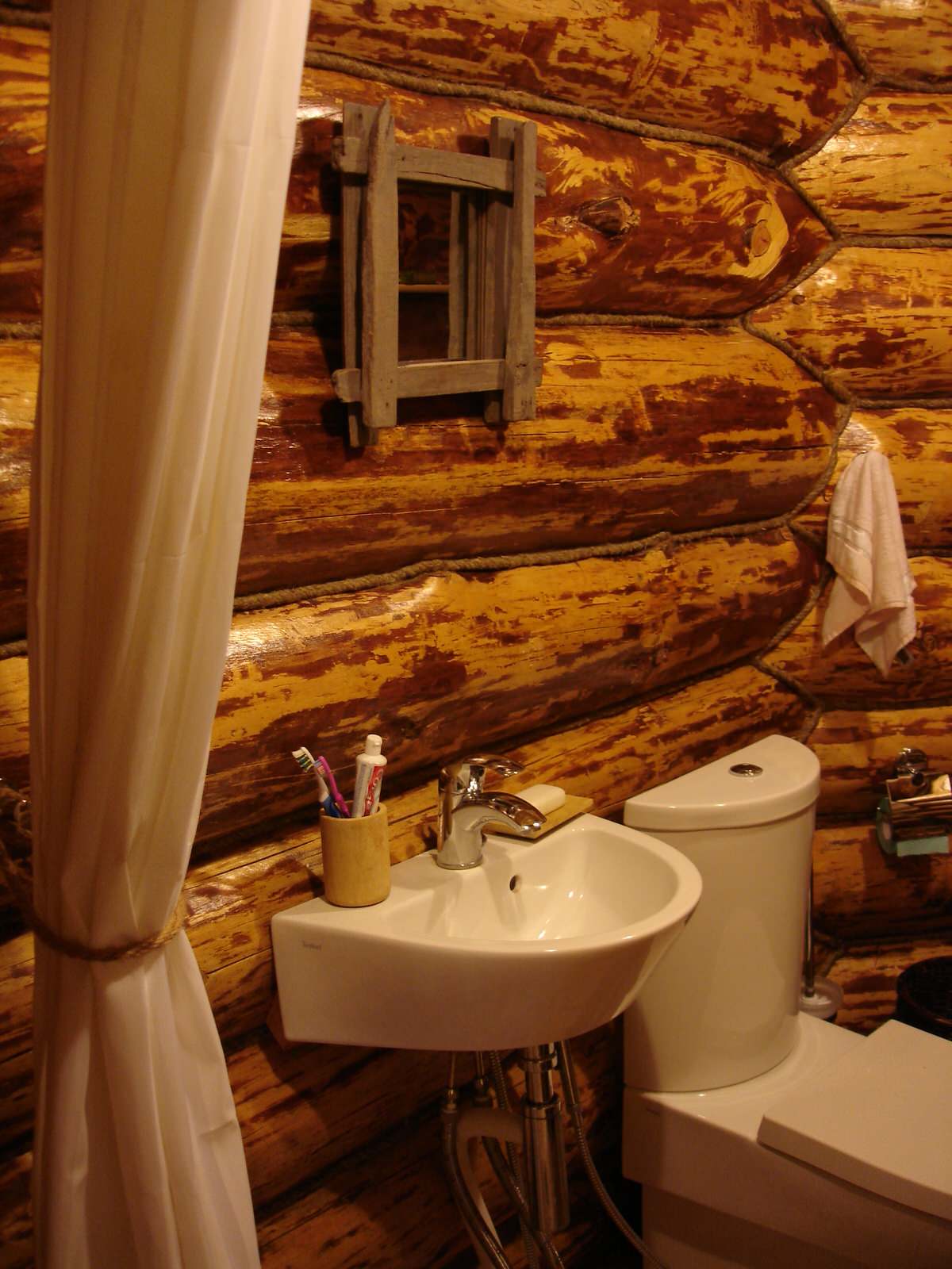 Интерьер бревенчатого дома