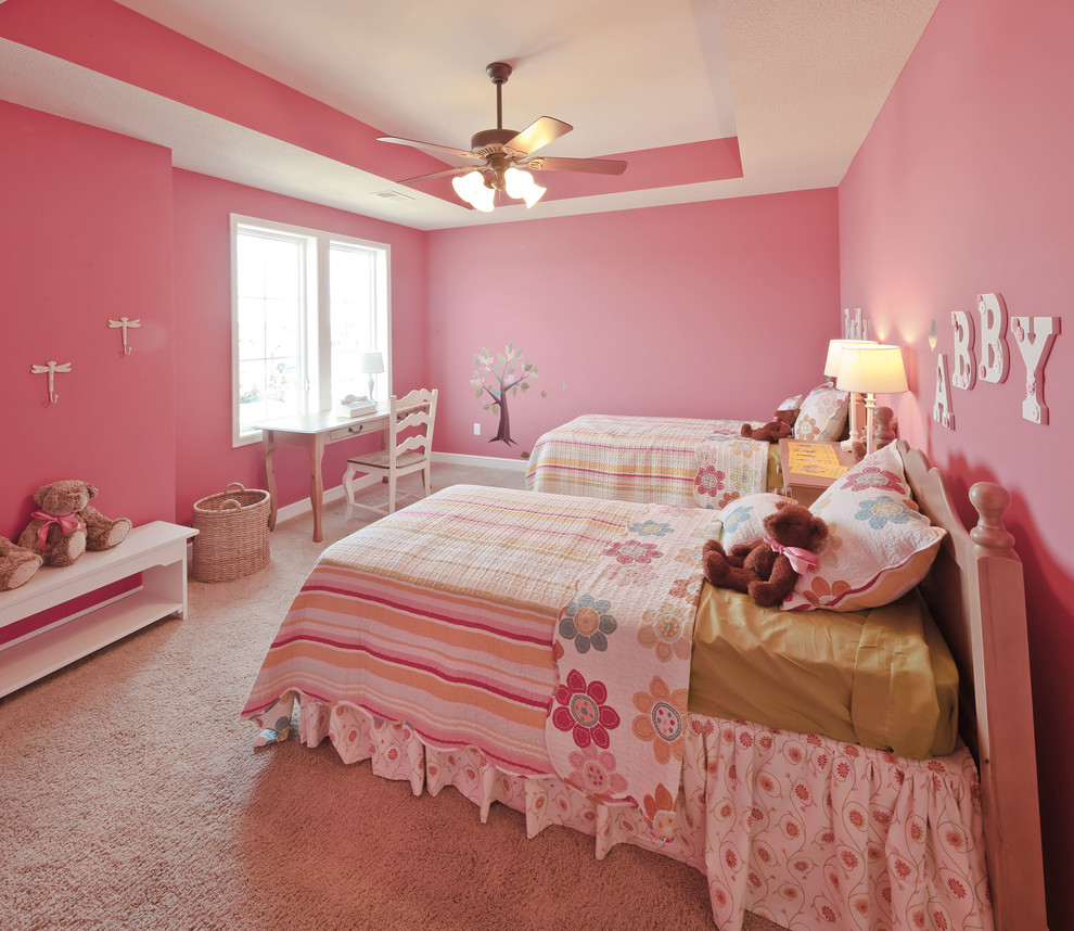 Inspiration for a traditional kids' room in Kansas City.