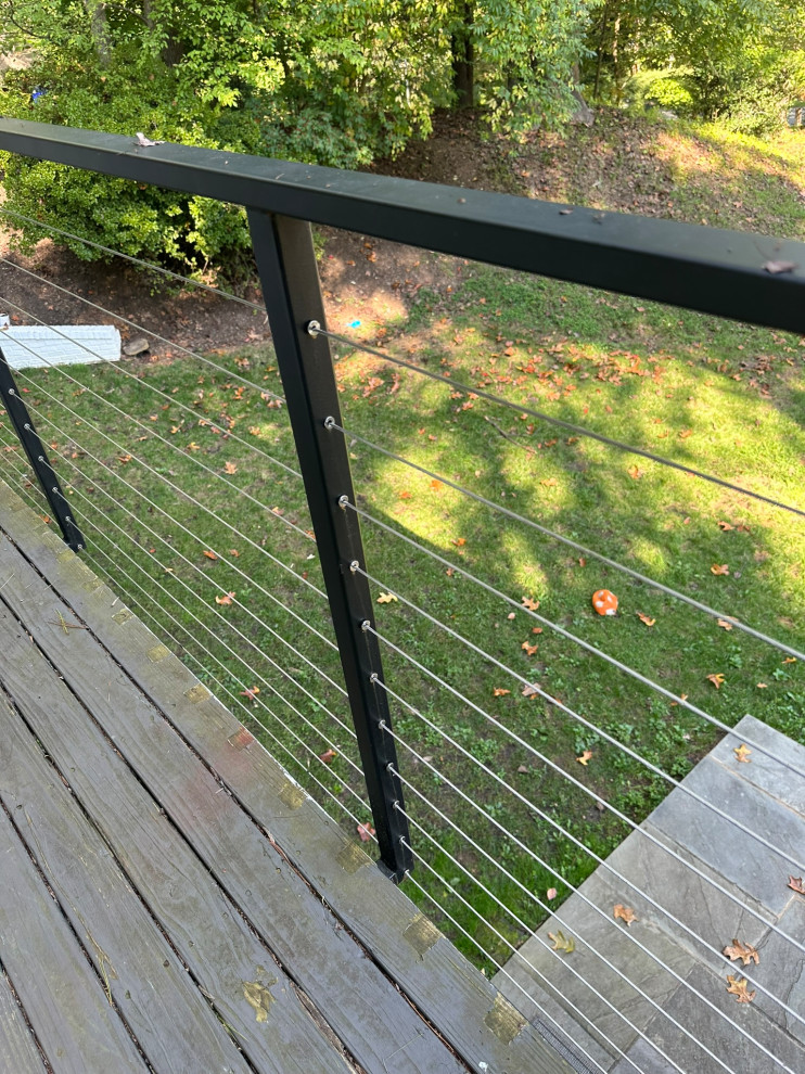 INTERIOR/EXTERIOR CABLE RAILING