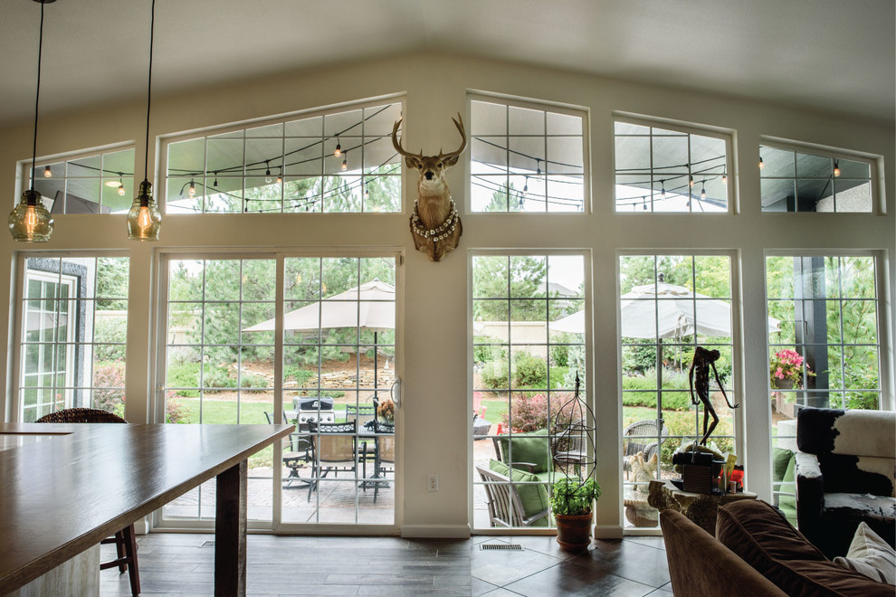 Kitchen - transitional kitchen idea