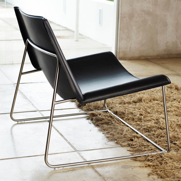 Earl Lounge Chair in Black Leather