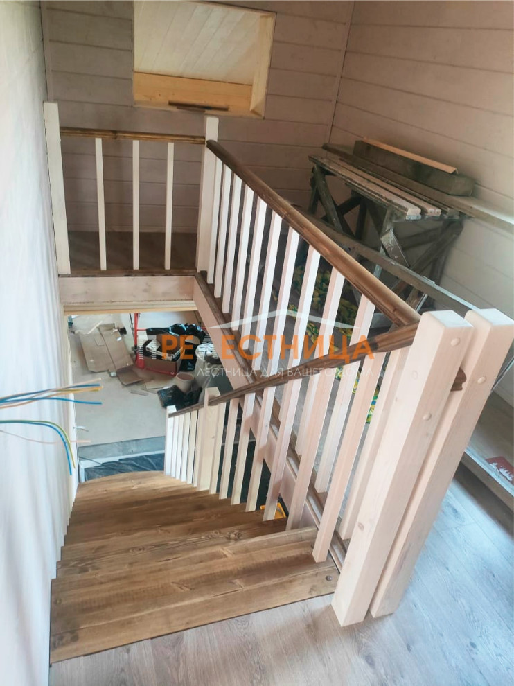 Прямая деревянная лестница К-020М