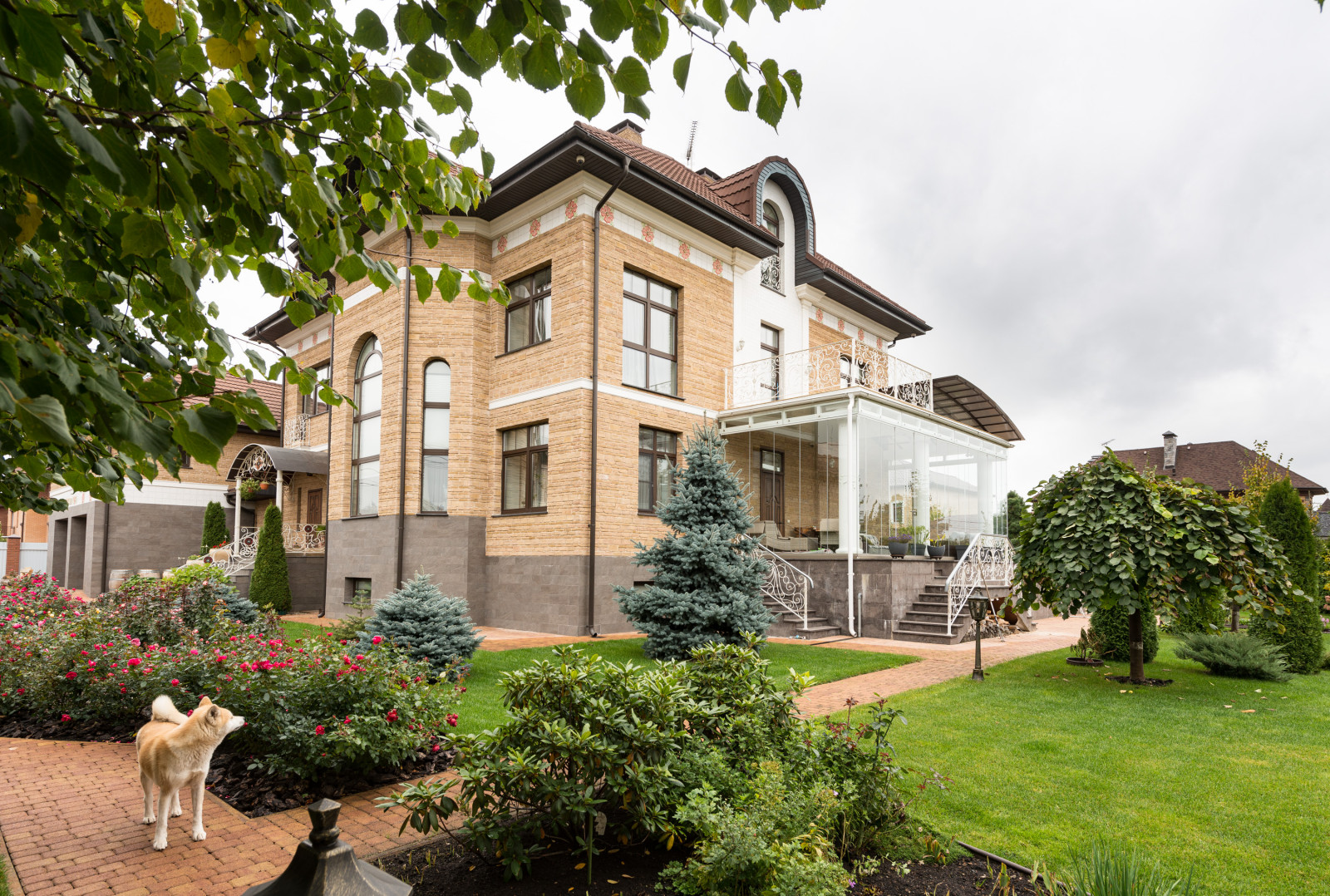 ДОМ с секретом