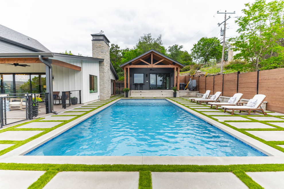 6302 Lynn Lane - Reit Above It All