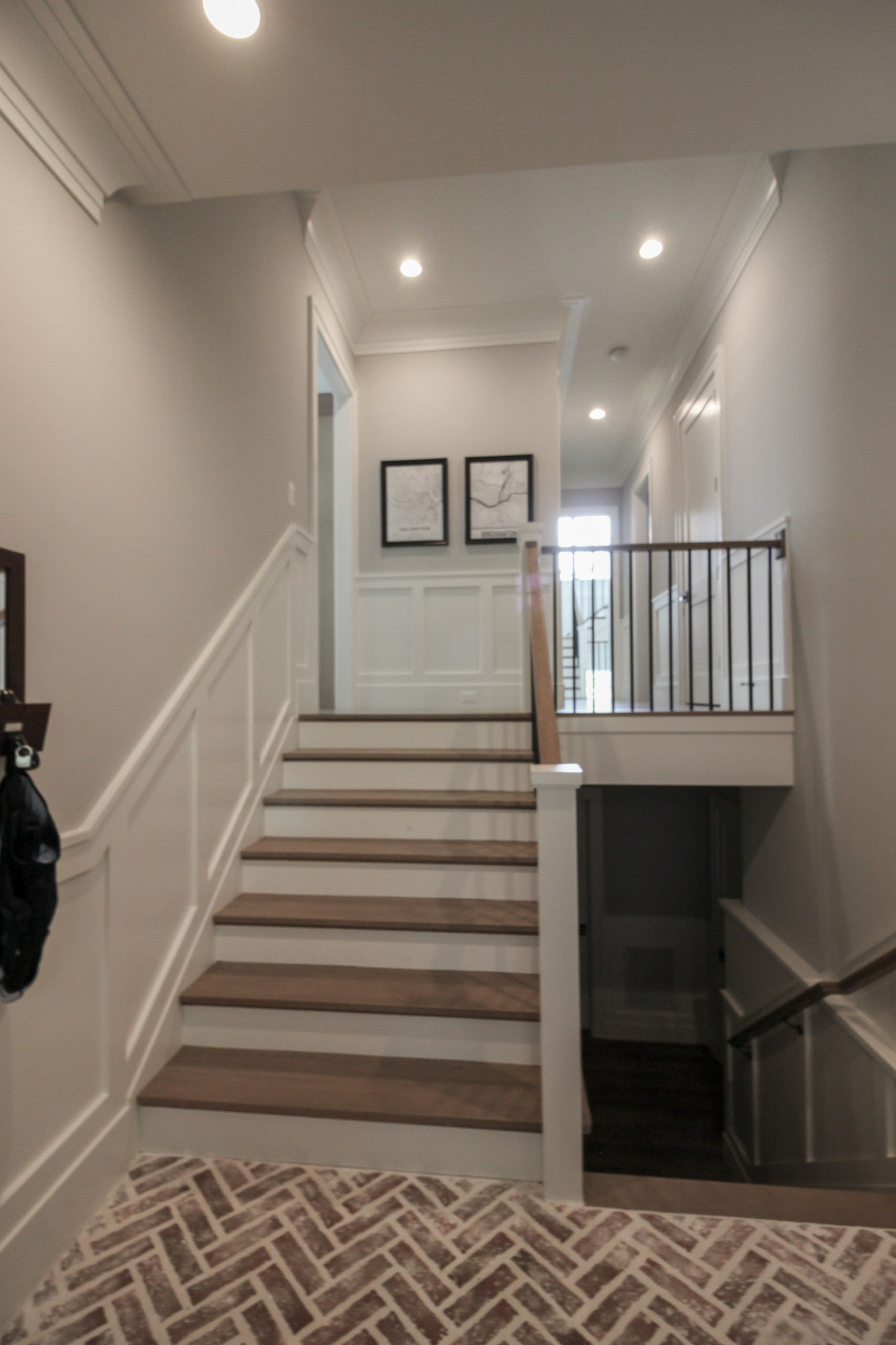 87_Welcoming and Functional Contemporary U-shaped Staircase, Arlington, VA 22207