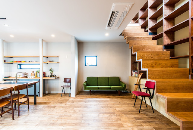 oshino-house midcentury-living-room