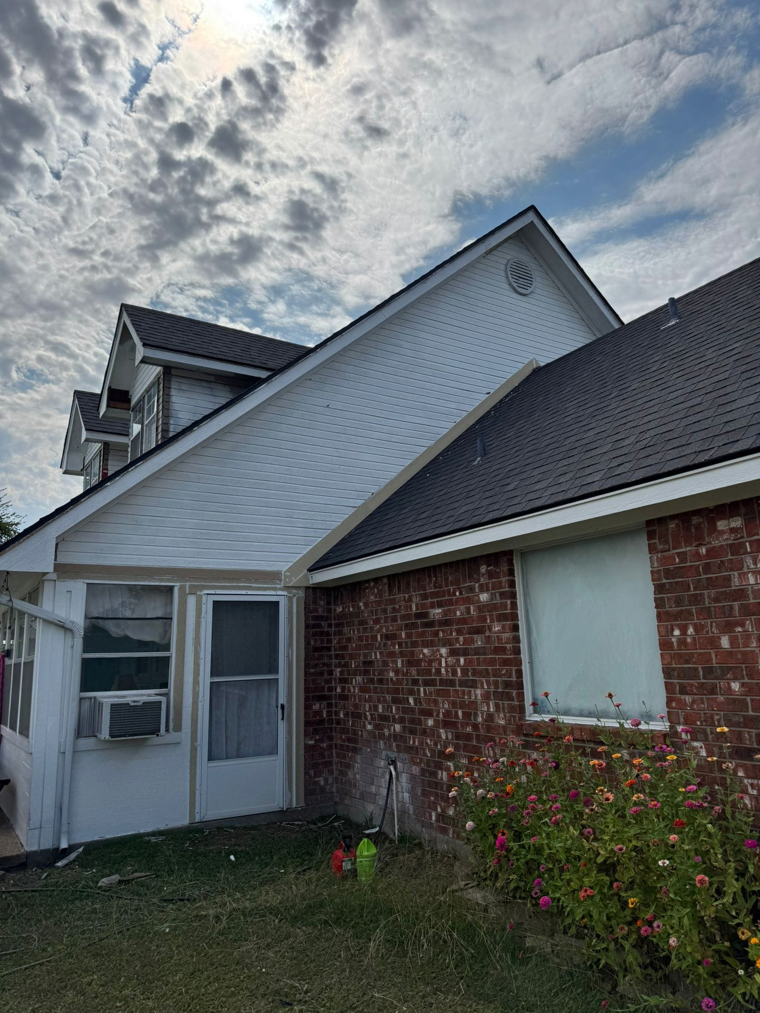 Woodson Exterior Paint & Siding