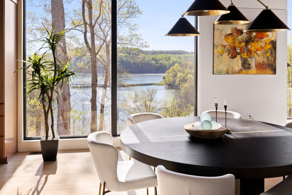 New Build: Lake Pointe Residence
