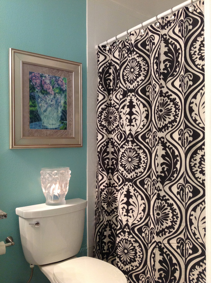 Design ideas for an eclectic bathroom in Tampa.