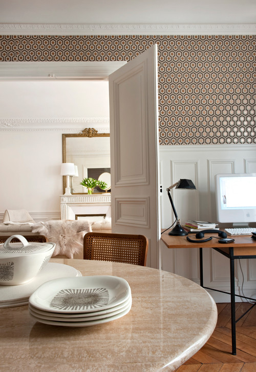 salon de piso en paris estilo años 50 de Emilie Bonaventure
