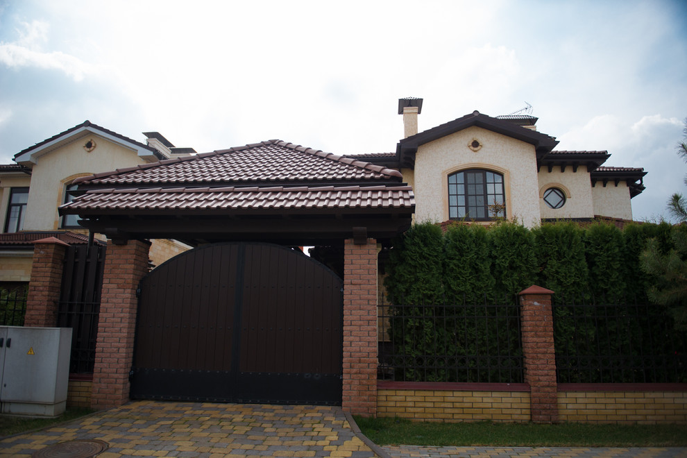 Реконструкция крыши и строительство навеса и веранды в поселке Екатериновка