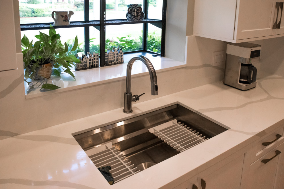 Inspiration for a transitional kitchen remodel in Miami