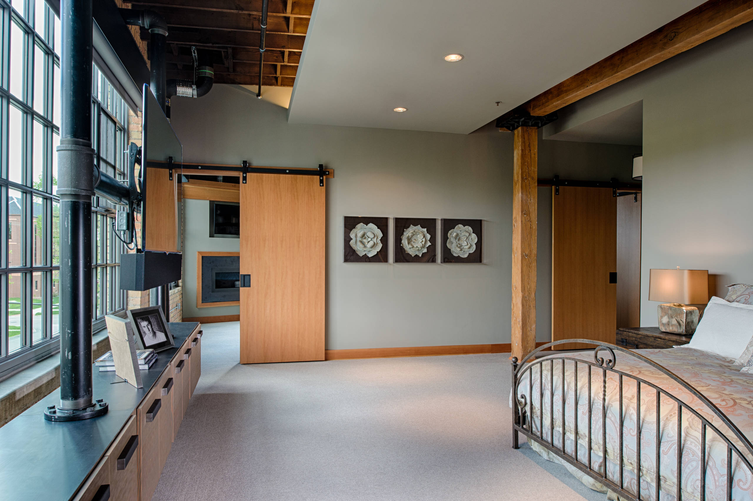 Houzz Tour: A Commercial Laundry Gets Recycled Into a Dramatic Home