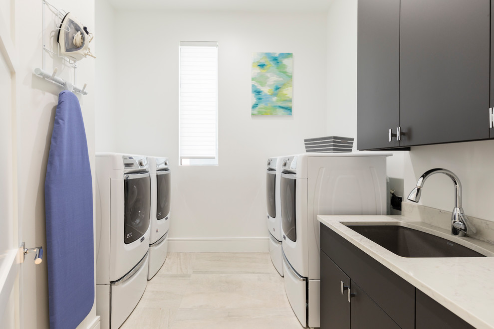 Design ideas for a contemporary laundry room in Orlando.
