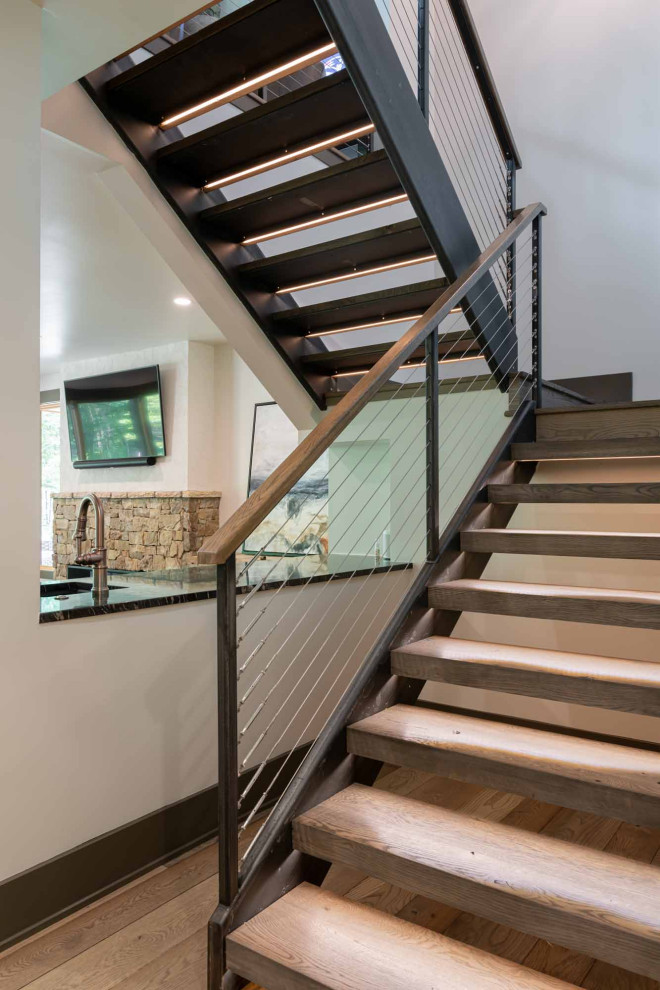Mid-sized transitional staircase photo