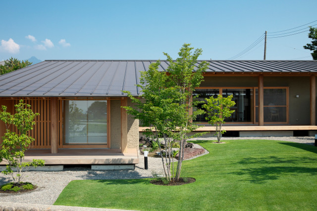 田・風・舎 japones-moderno-jardin