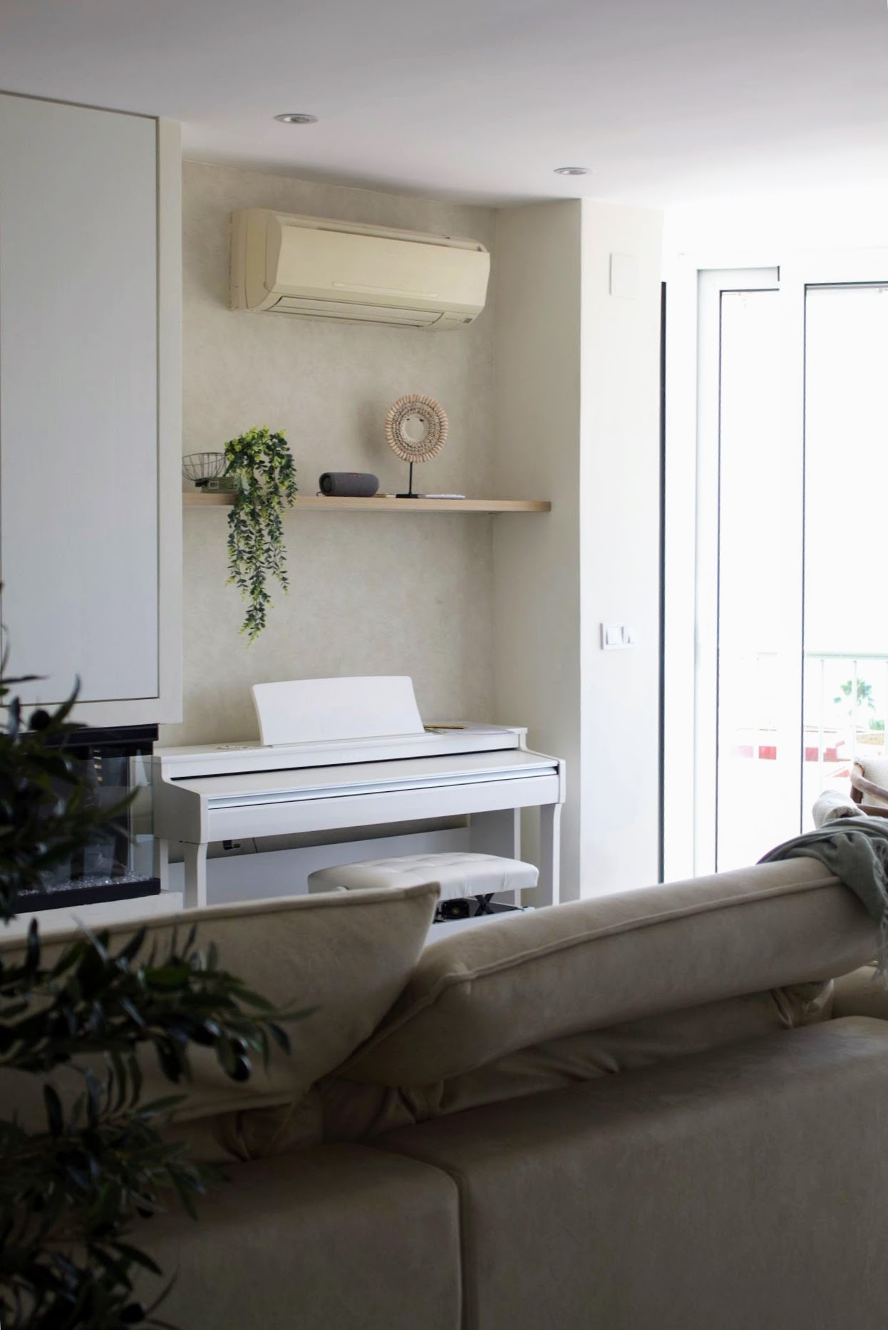 VIVIENDA MEDITERRANEA EN PRIMERA LINEA DE PLAYA