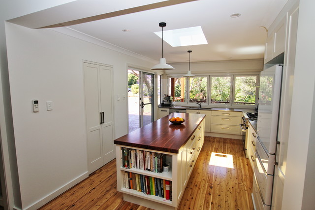 Denistone: Kitchen Renovation Sydney 2114 nyklassisk-koekken
