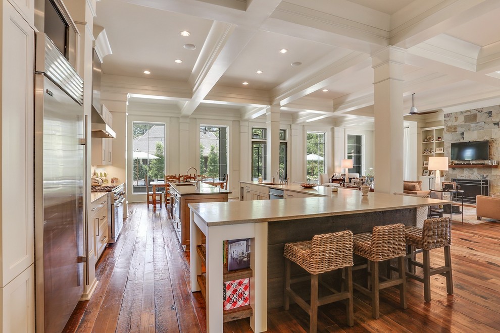 Inspiration for a transitional kitchen remodel in New Orleans