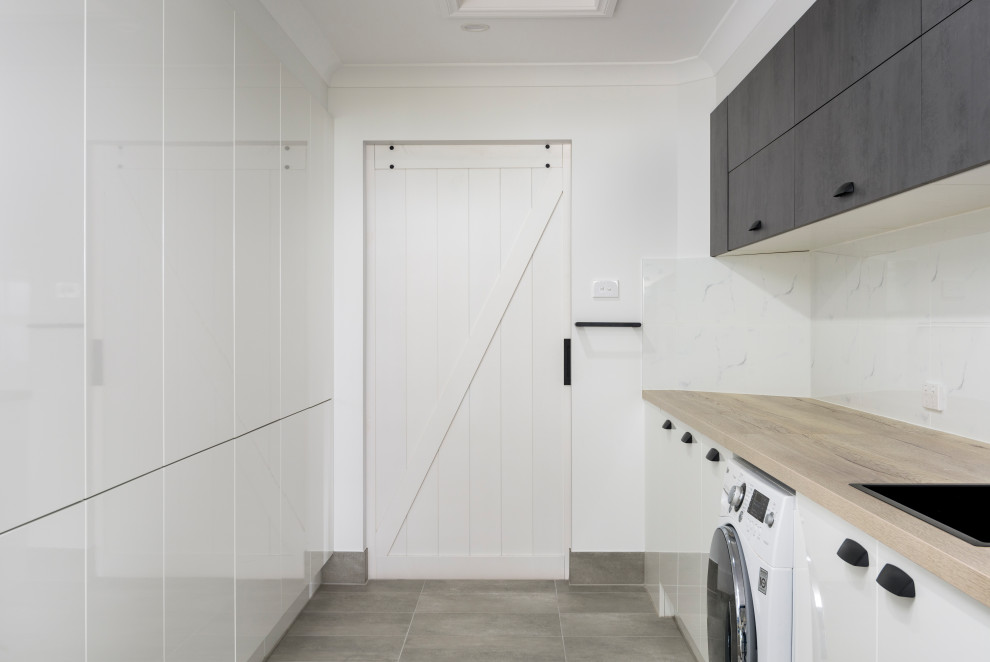 Barn door in Laundry