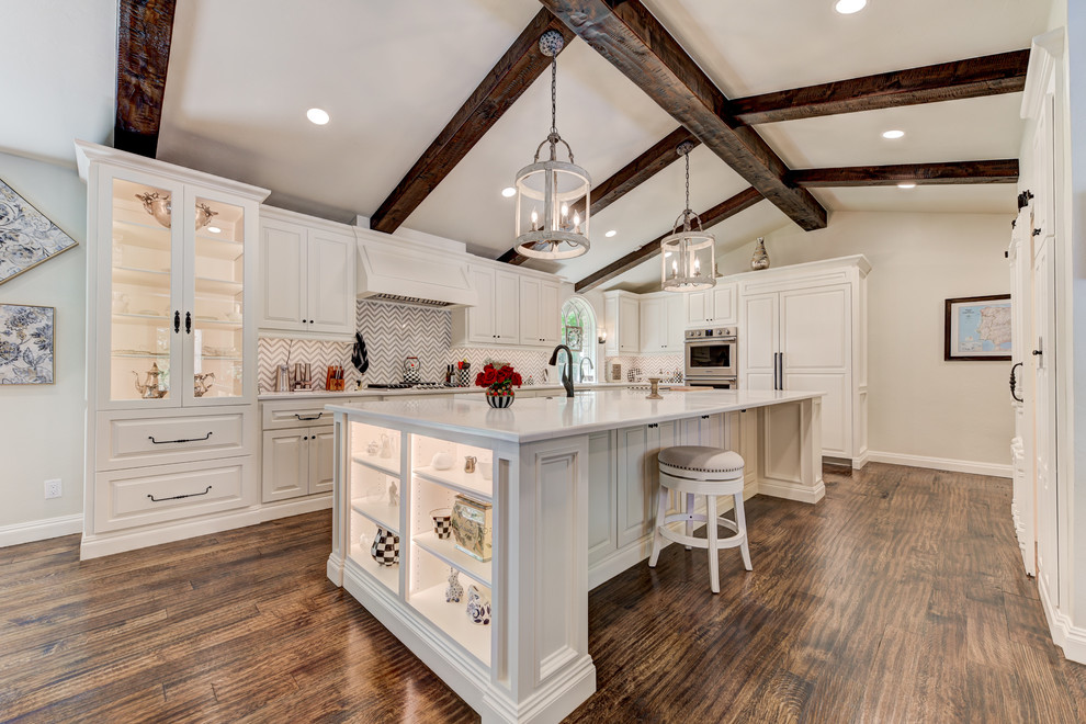 Inspiration for a timeless kitchen remodel in Oklahoma City