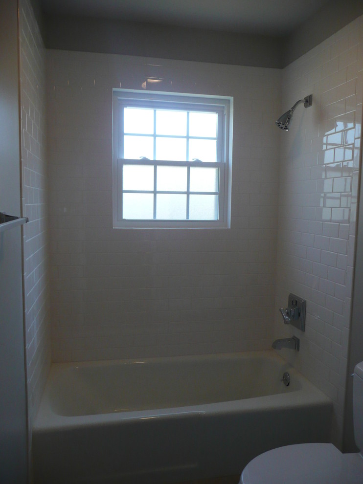 Bathroom - transitional bathroom idea